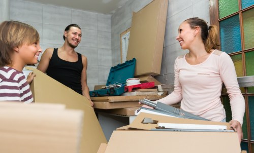 Removal van and moving boxes for a Shoreditch move