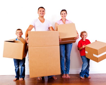 Professional packing and unpacking services in Shoreditch for home moves