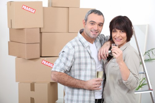 Efficient unpacking and room organization after a Shoreditch move